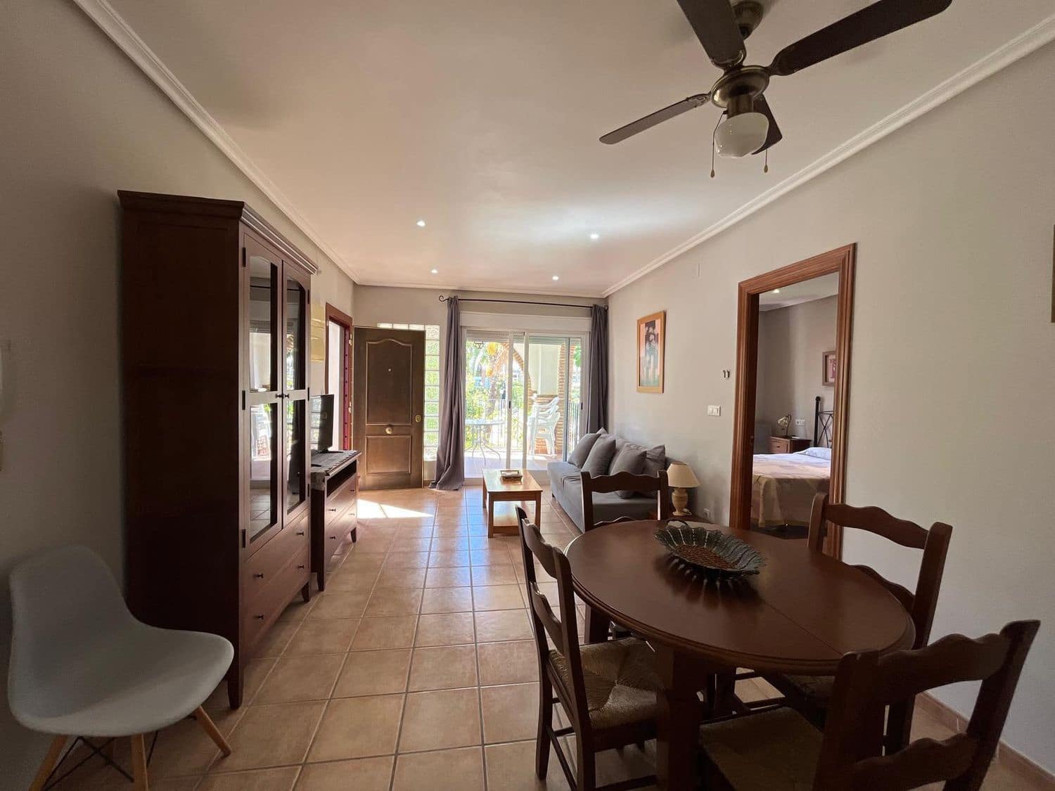 Piso de 2 habitaciones en Vera en venta con piscina garaje - 185.000 € (Ref: 9389962)