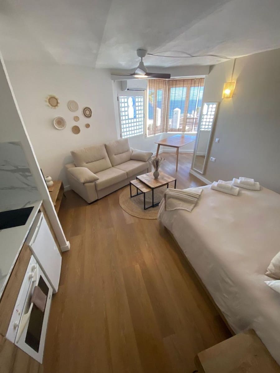 1 bedroom Penthouse for sale in Mojacar with pool - € 150,000 (Ref: 9400083)