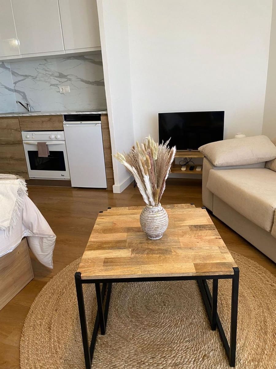 1 bedroom Penthouse for sale in Mojacar with pool - € 150,000 (Ref: 9400083)