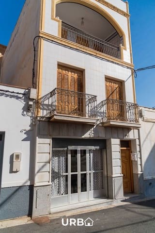 4 makuuhuone Huvila myytävänä paikassa Vera Ciudad, Vera - 155 000 € (Ref: 9402948)