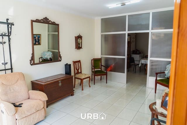 4 makuuhuone Huvila myytävänä paikassa Vera Ciudad, Vera - 155 000 € (Ref: 9402948)