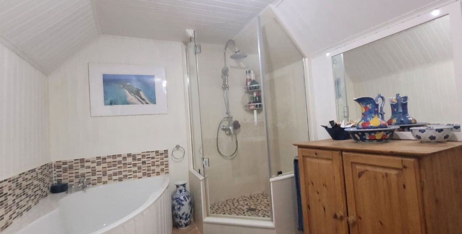 3 bedroom Villa for sale in Cuevas del Almanzora with garage - € 199,950 (Ref: 9405912)