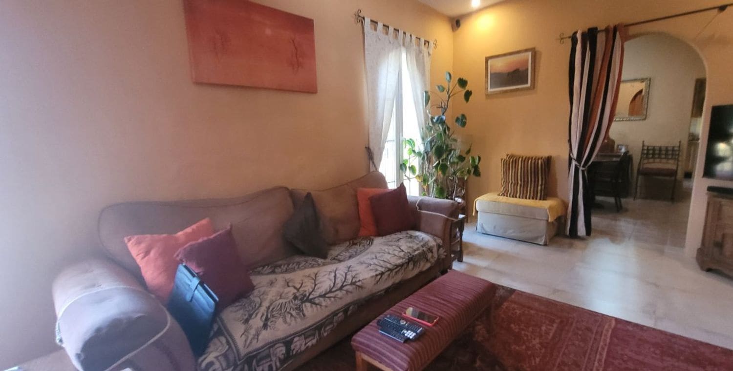 3 bedroom Villa for sale in Cuevas del Almanzora with garage - € 199,950 (Ref: 9405912)