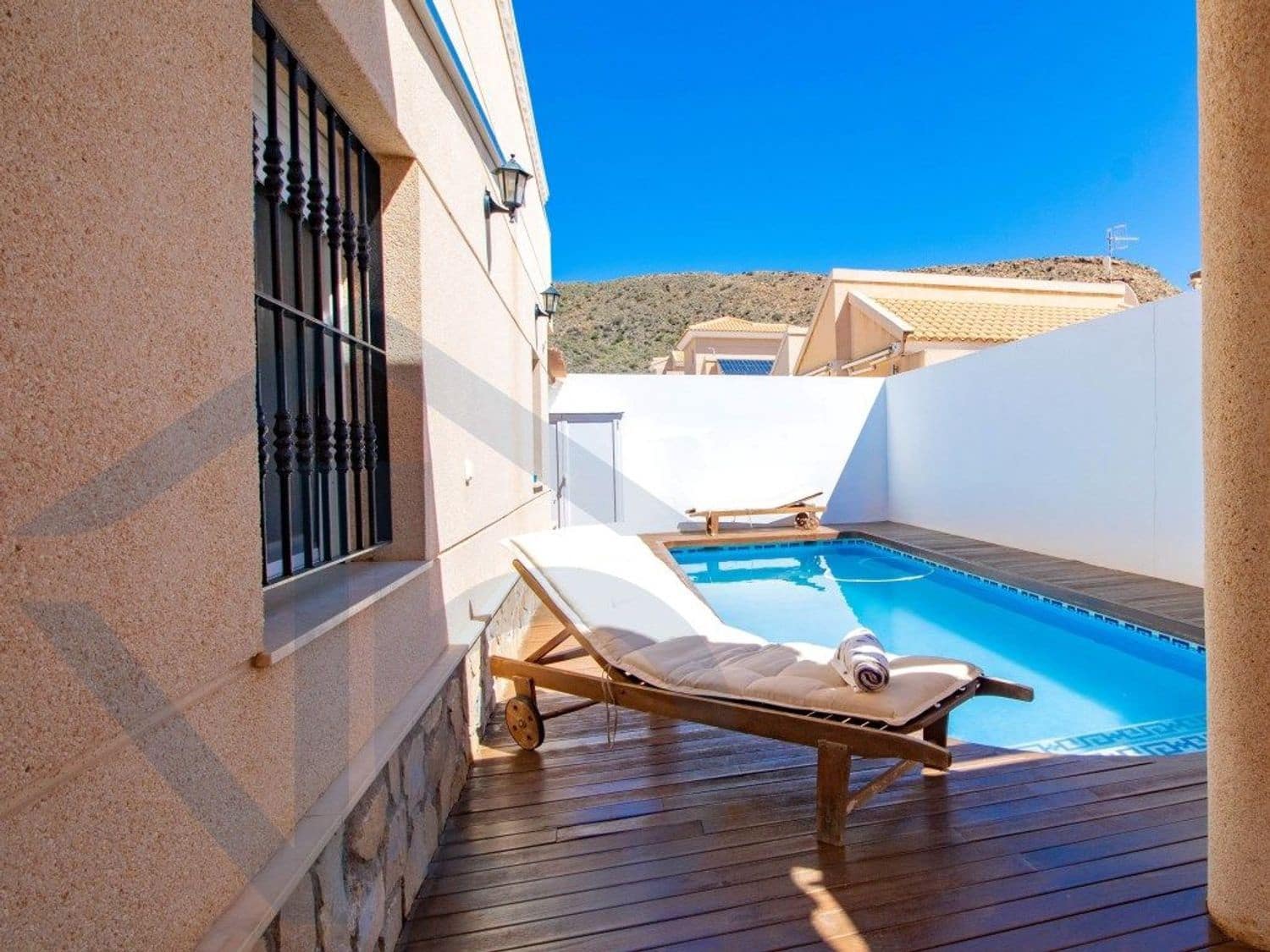 2 makuuhuone Huvila myytävänä paikassa San Juan de los Terreros mukana uima-altaan - 280 000 € (Ref: 9414551)