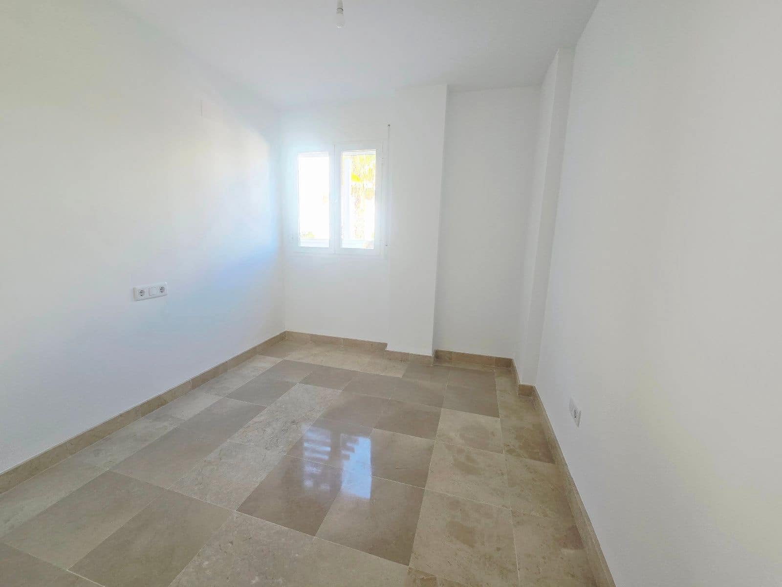 2 soverom Leilighet til salgs i Mojacar med svømmebasseng garasje - € 180 000 (Ref: 9430840)