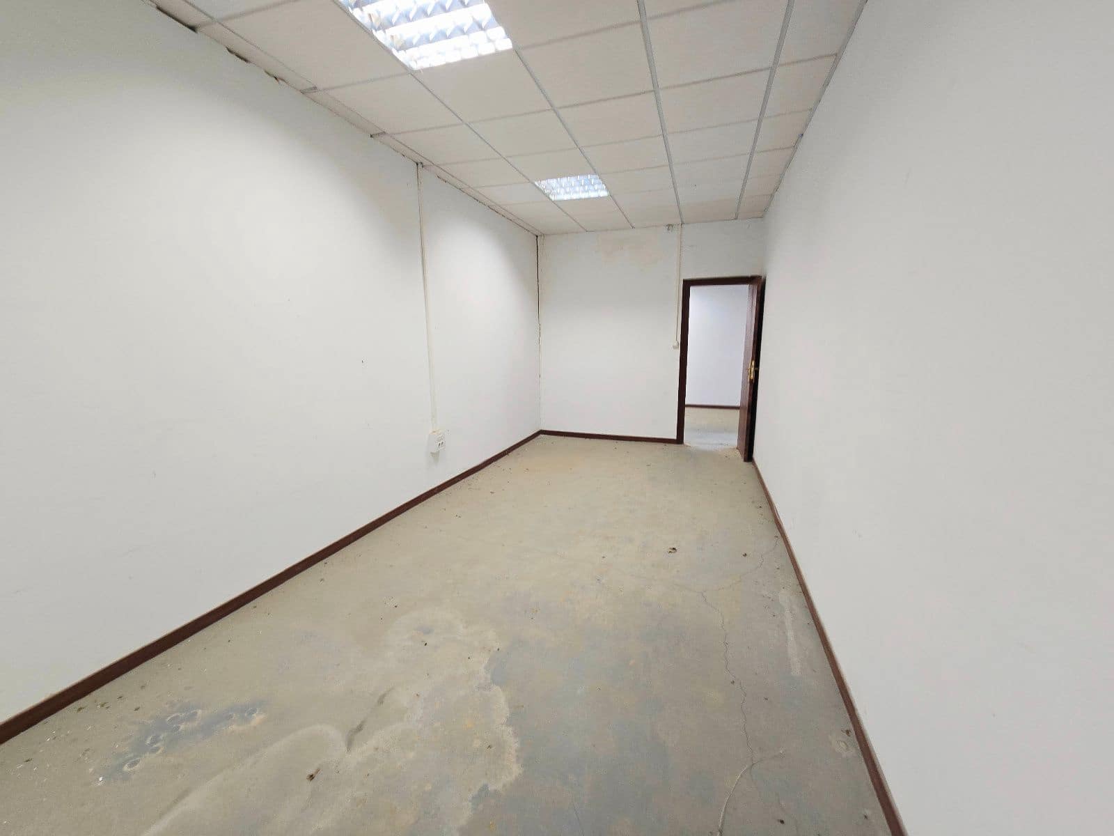 Commercial for rent in Los Gallardos - € 2,500 (Ref: 9432465)