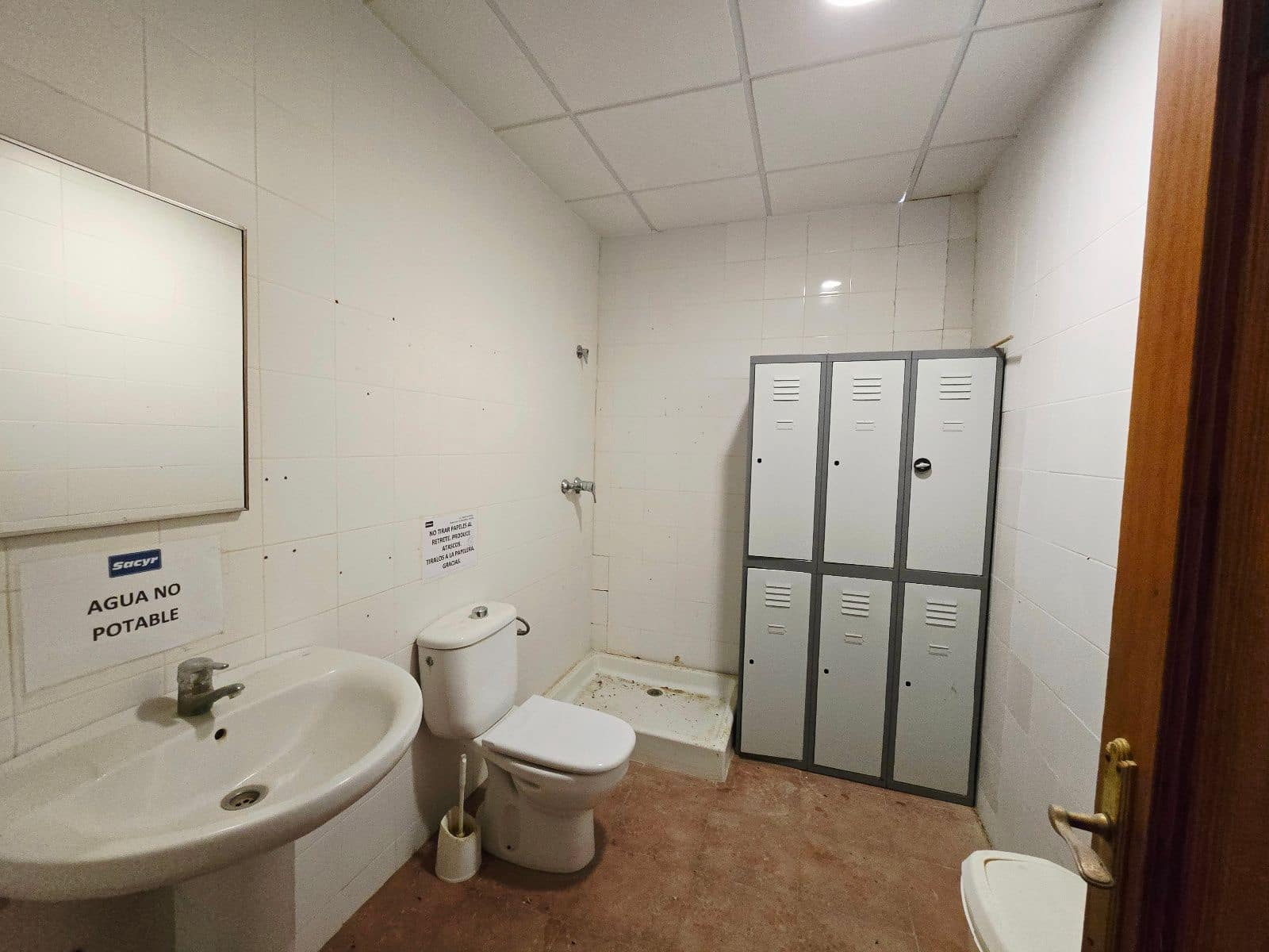 Commercial for rent in Los Gallardos - € 2,500 (Ref: 9432465)