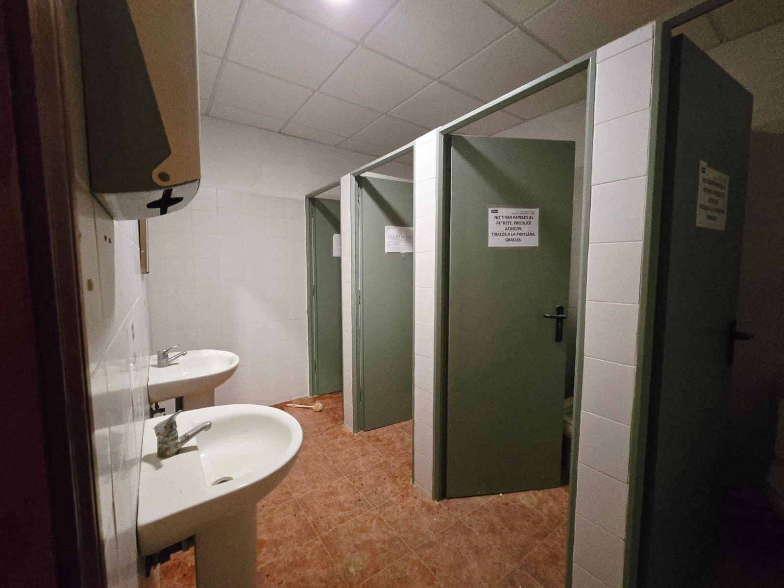 Commercial for rent in Los Gallardos - € 2,500 (Ref: 9432465)