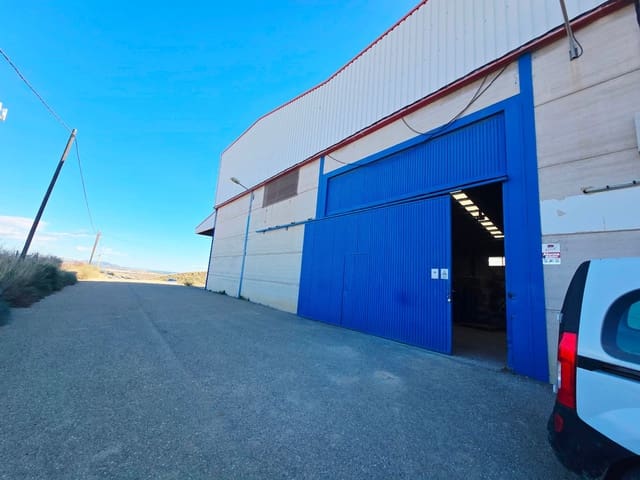 Commercial for rent in Los Gallardos - € 2,500 (Ref: 9432465)