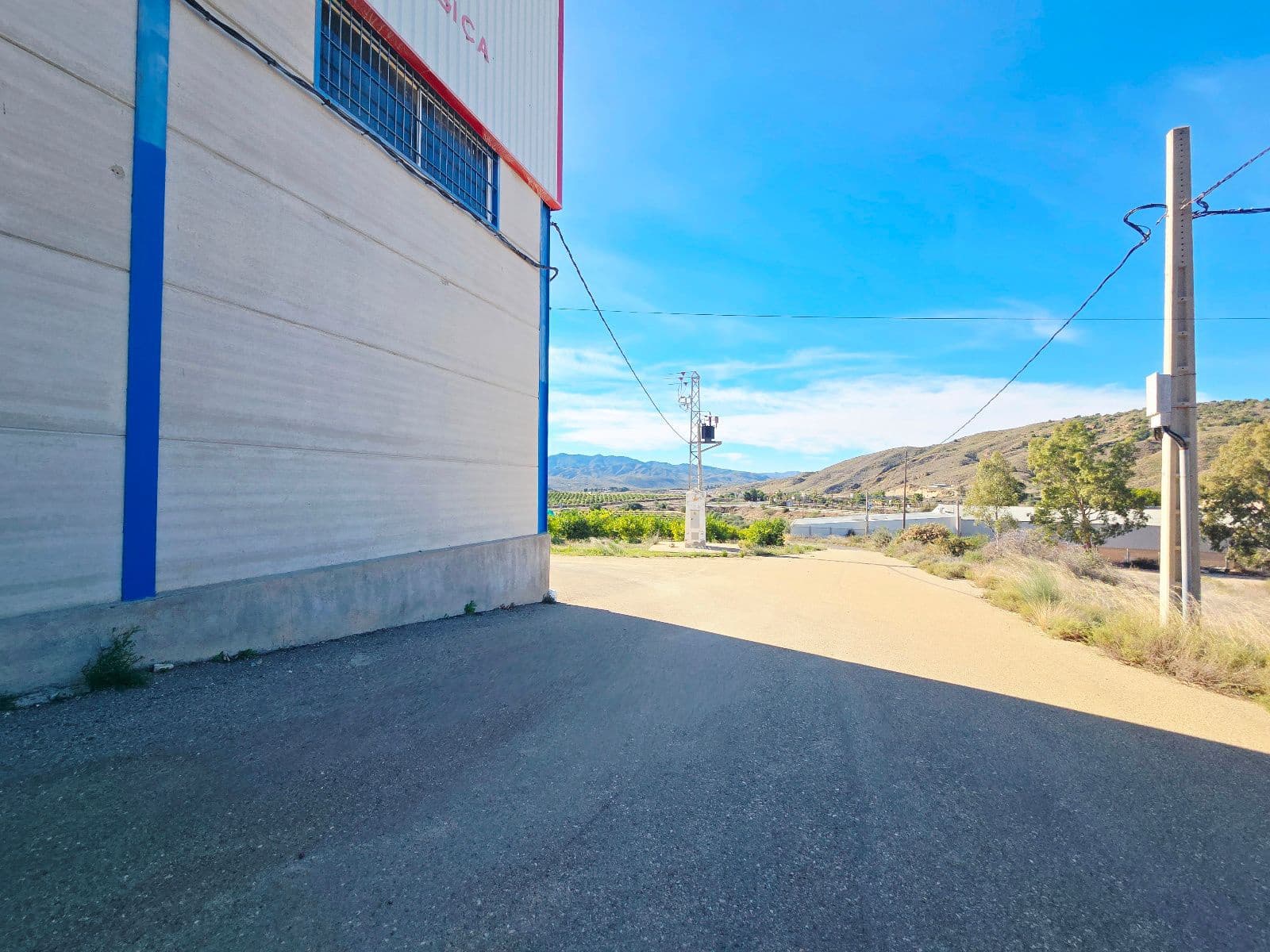 Commercial for rent in Los Gallardos - € 2,500 (Ref: 9432465)