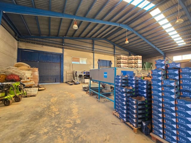 Commercial for rent in Los Gallardos - € 2,500 (Ref: 9432465)