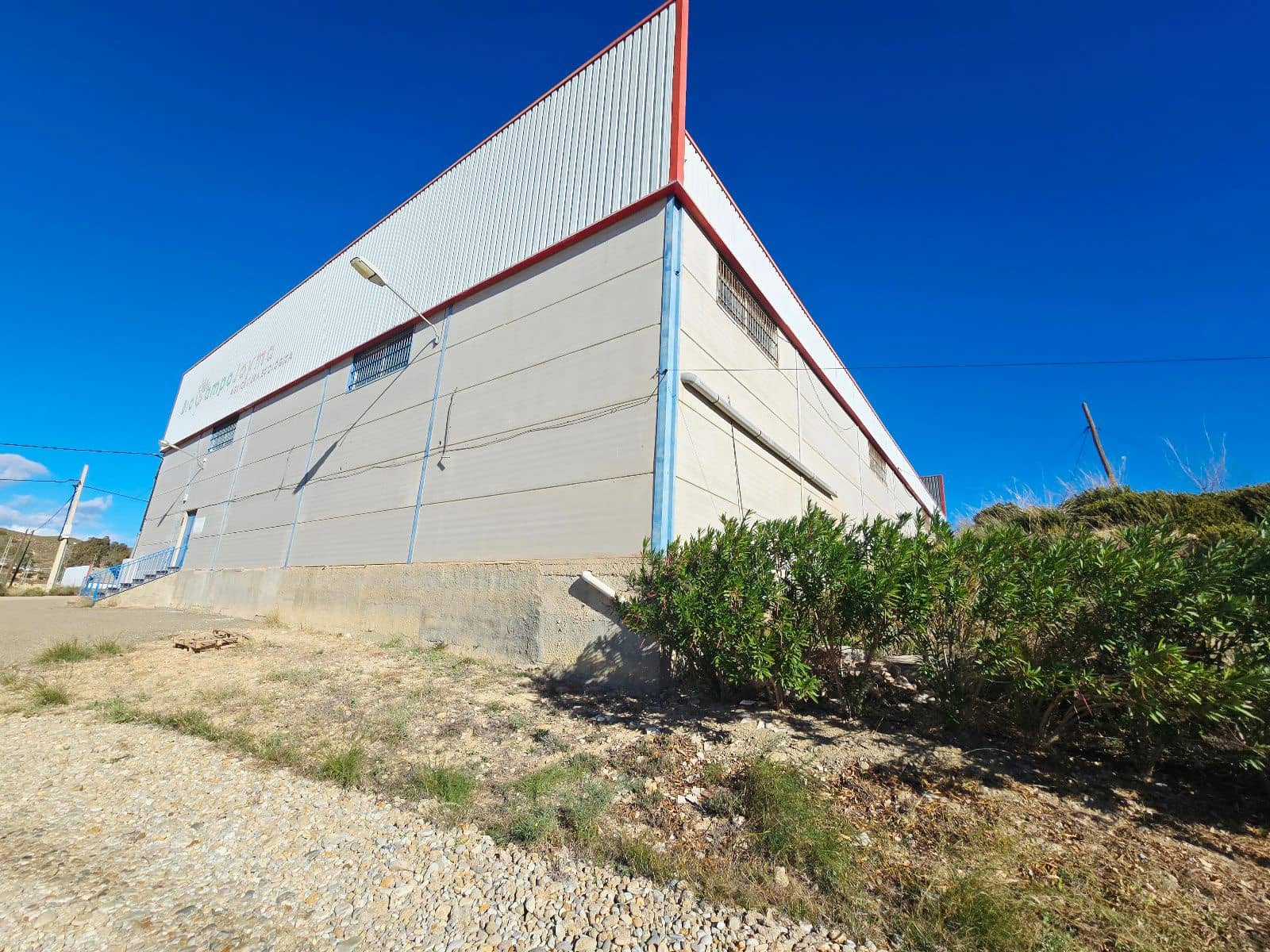 Commercial for rent in Los Gallardos - € 2,500 (Ref: 9432465)