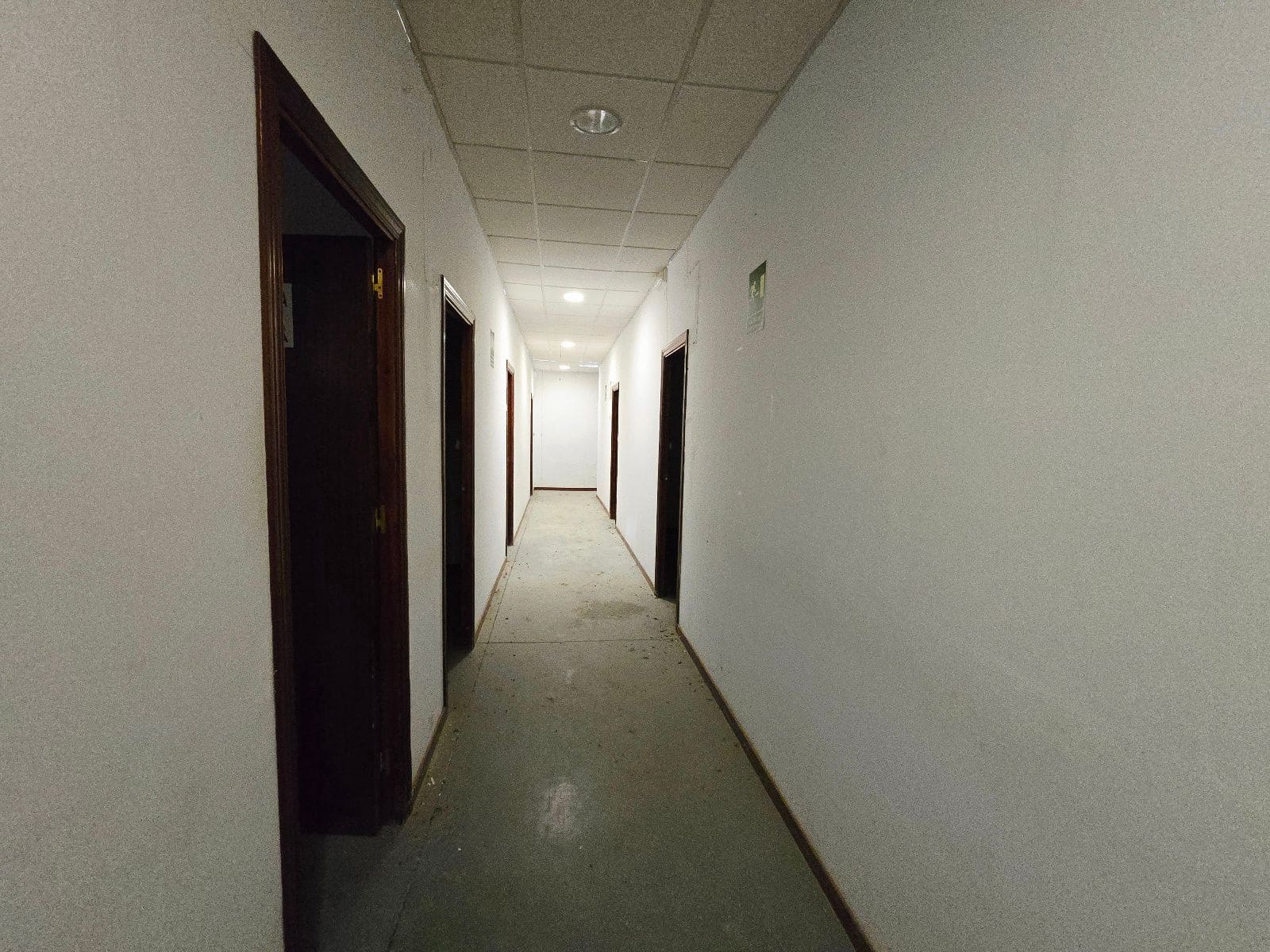 Commercial for rent in Los Gallardos - € 2,500 (Ref: 9432465)