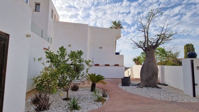 Chalet de 6 habitaciones en Mojácar en venta con piscina garaje - 1.300.000 € (Ref: 9435036)