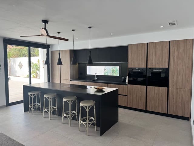 4 chambre Villa/Maison à vendre à Mojácar avec piscine garage - 795 000 € (Ref: 9435037)