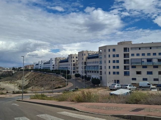 3 slaapkamer Flat te koop in Garrucha met zwembad garage - € 185.000 (Ref: 9438902)