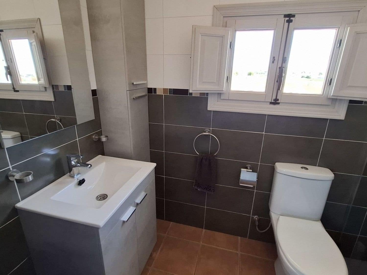 6 soveværelse Villa til salg i Almeria by med swimmingpool garage - € 575.000 (Ref: 9441967)