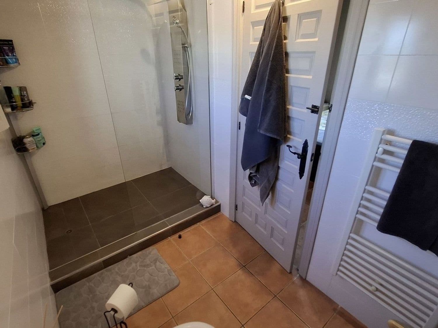 6 soveværelse Villa til salg i Almeria by med swimmingpool garage - € 575.000 (Ref: 9441967)