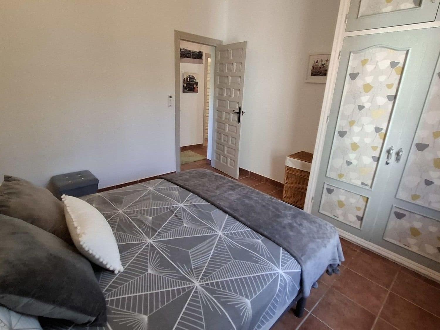 6 soveværelse Villa til salg i Almeria by med swimmingpool garage - € 575.000 (Ref: 9441967)