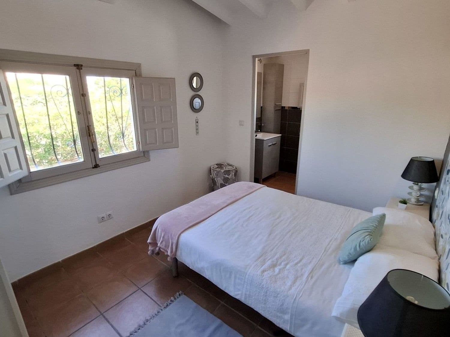 6 soveværelse Villa til salg i Almeria by med swimmingpool garage - € 575.000 (Ref: 9441967)