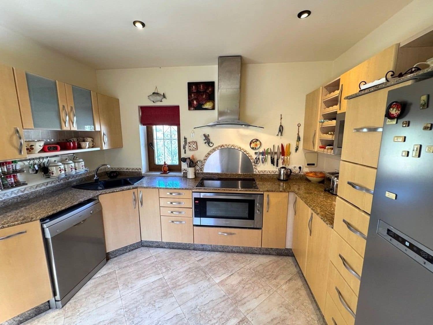 3 Zimmer Villa zu verkaufen in Almeria Stadt mit Pool Garage - 390.000 € (Ref: 9441968)