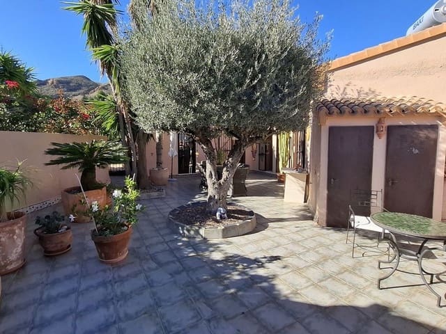 3 quarto Moradia para venda em Almeria cidade com piscina garagem - 390 000 € (Ref: 9441968)