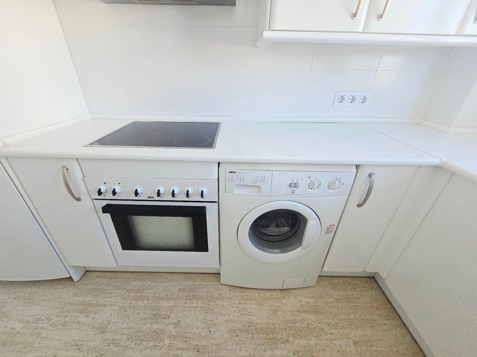 2 soverom Leilighet til salgs i Mojacar med svømmebasseng garasje - € 285 000 (Ref: 9444575)