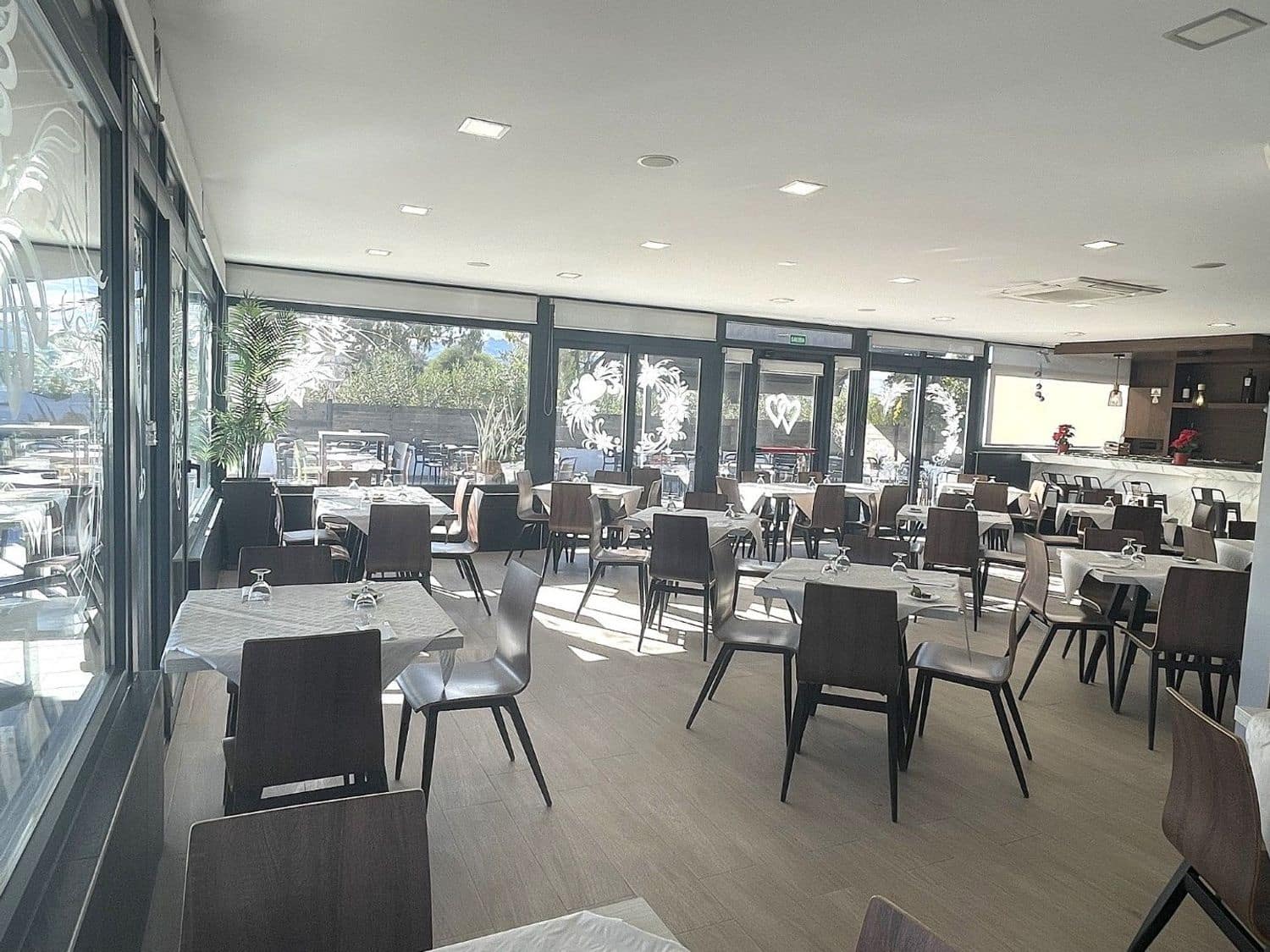 Erhverv til salg i Garrucha - € 1.200.000 (Ref: 9445468)