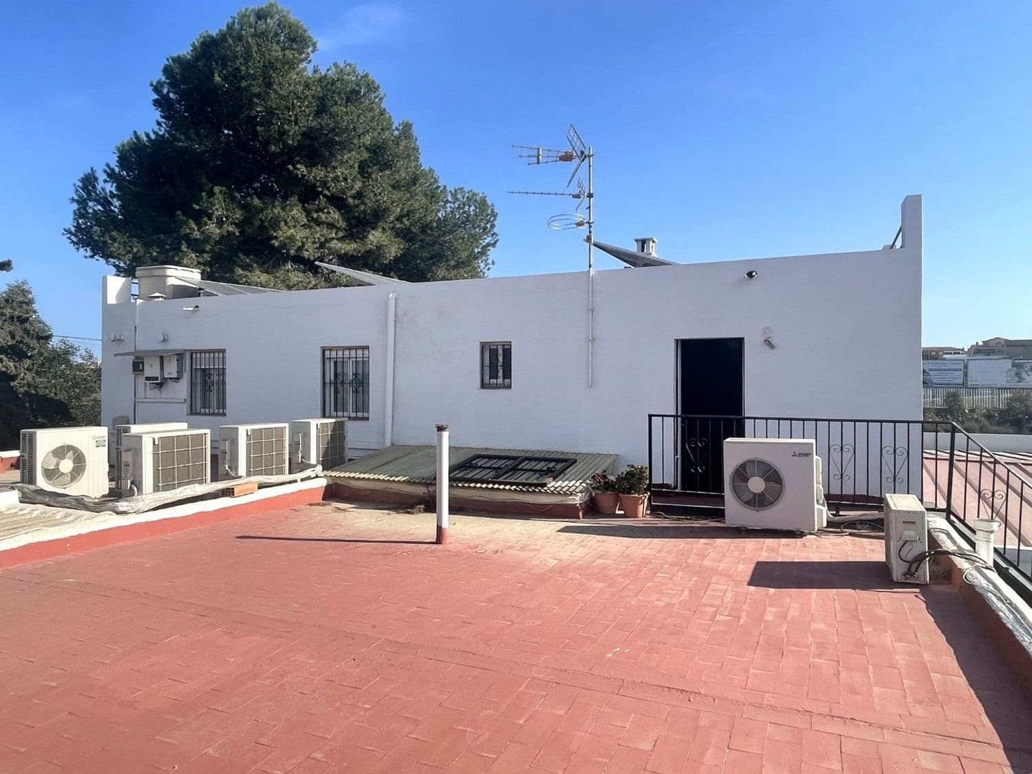 Erhverv til salg i Garrucha - € 1.200.000 (Ref: 9445468)