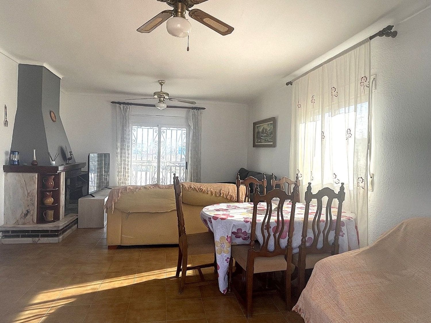 Erhverv til salg i Garrucha - € 1.200.000 (Ref: 9445468)