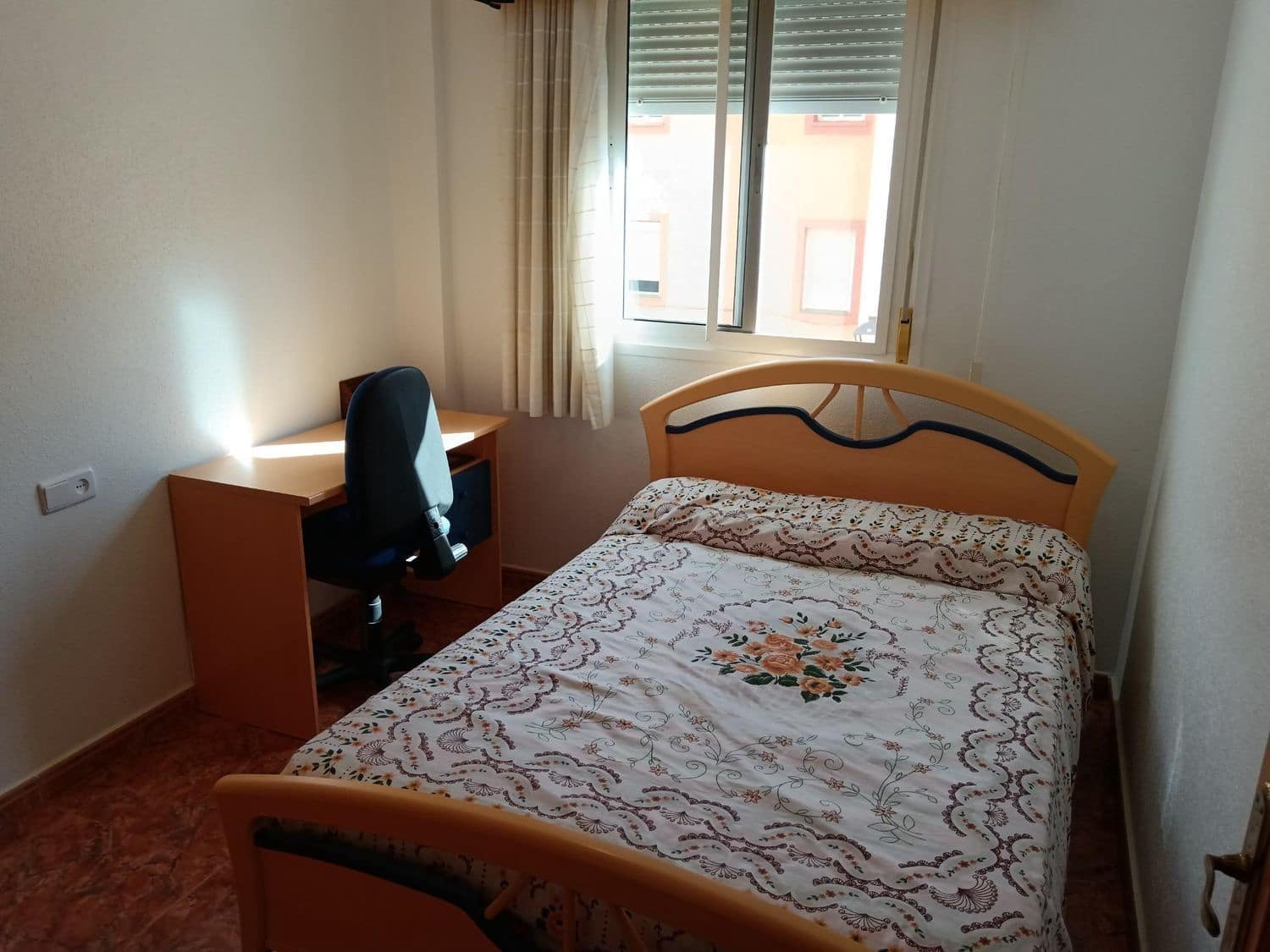 3 soveværelse Lejlighed til salg i Garrucha med garage - € 115.000 (Ref: 9447317)