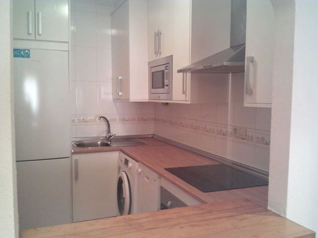 3 soveværelse Lejlighed til salg i Garrucha med garage - € 132.000 (Ref: 9450009)