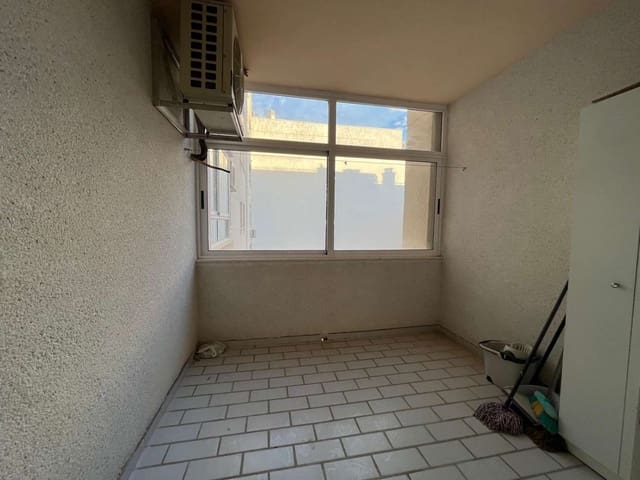 2 bedroom Flat for sale in Garrucha with pool garage - € 120,000 (Ref: 9451671)