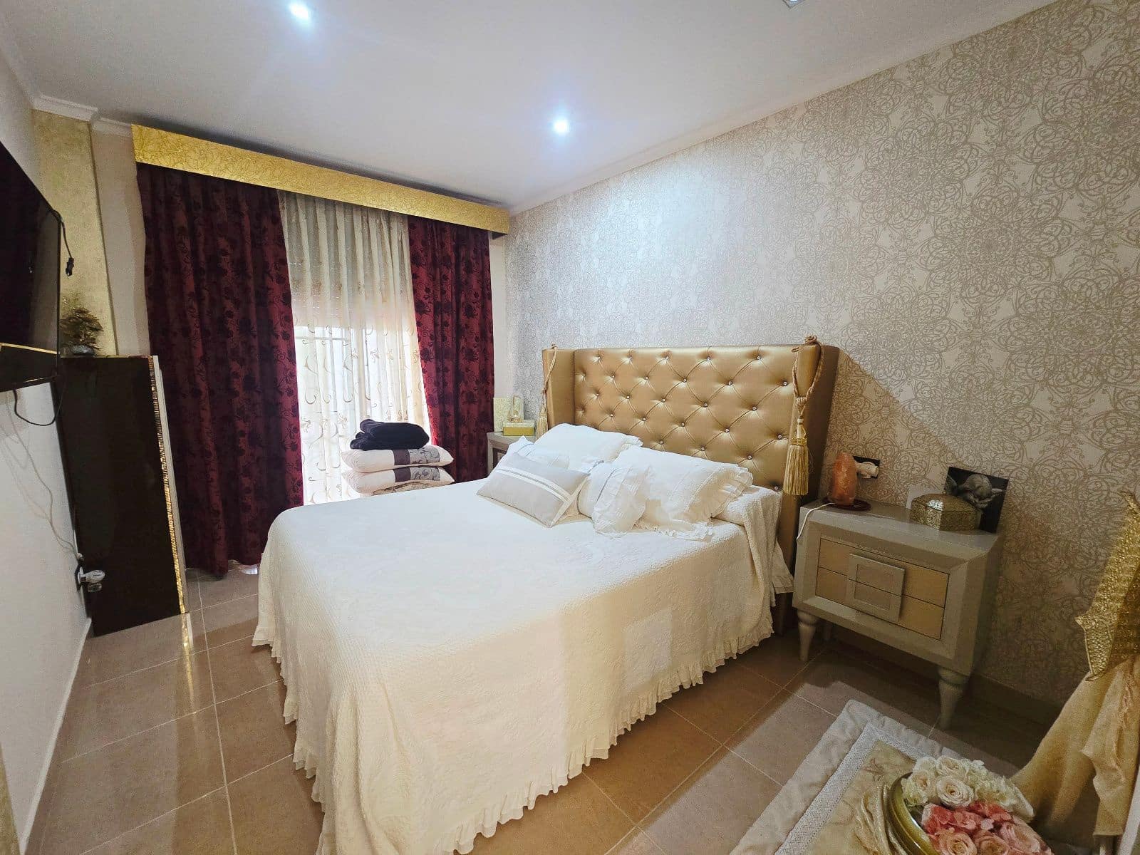 2 makuuhuone Asunto myytävänä paikassa Vera mukana uima-altaan 
autotalli - 185 000 € (Ref: 9455699)