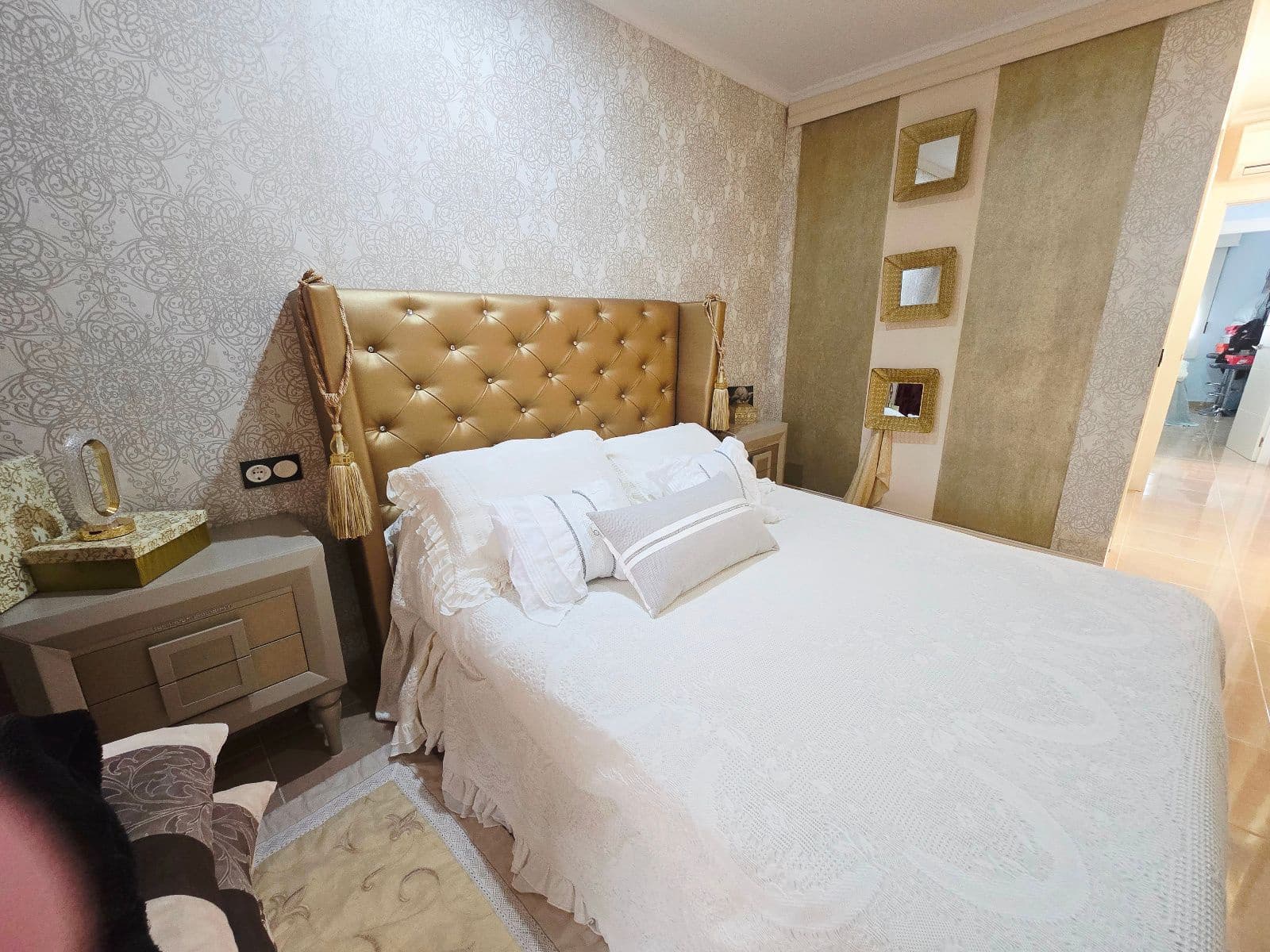 2 makuuhuone Asunto myytävänä paikassa Vera mukana uima-altaan 
autotalli - 185 000 € (Ref: 9455699)