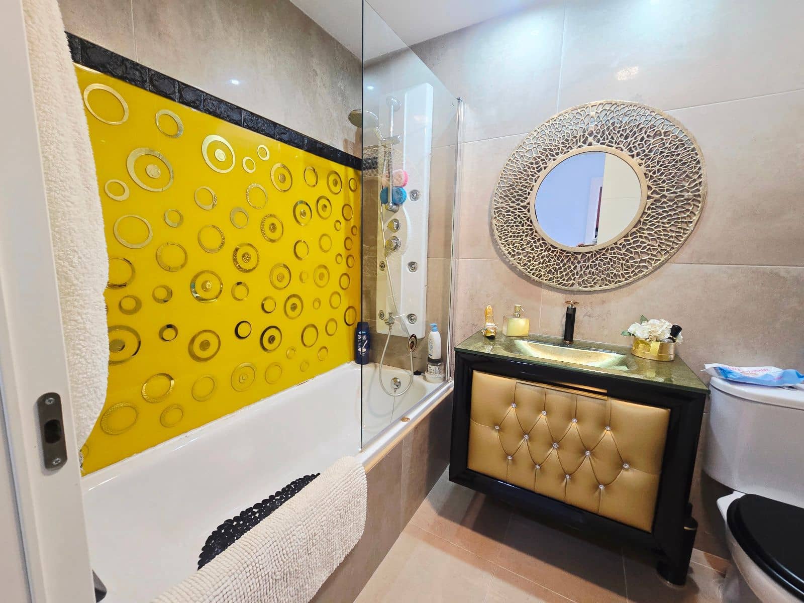 2 makuuhuone Asunto myytävänä paikassa Vera mukana uima-altaan 
autotalli - 185 000 € (Ref: 9455699)