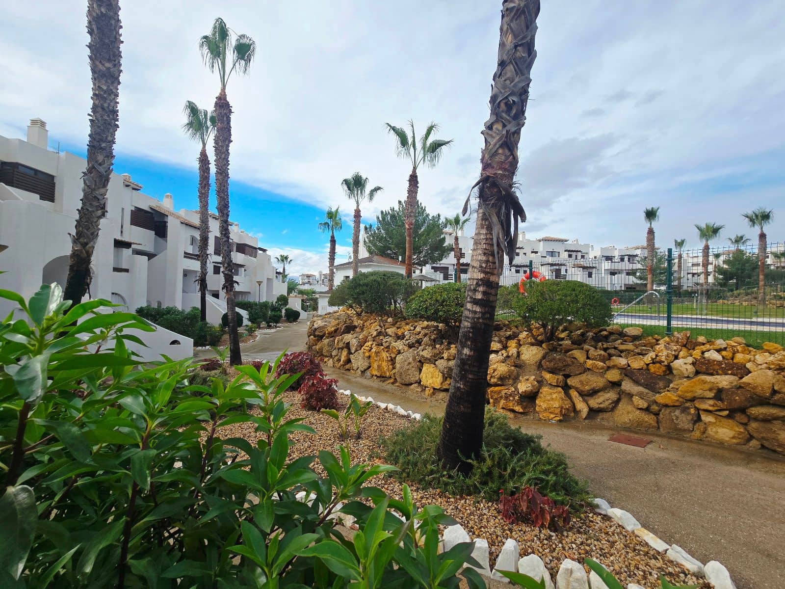 2 makuuhuone Asunto myytävänä paikassa Vera mukana uima-altaan 
autotalli - 185 000 € (Ref: 9455699)