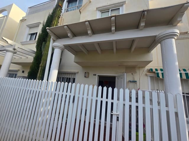 3 Zimmer Haus zu verkaufen in Las Marinas - Pueblo Laguna, Vera mit Pool - 200.000 € (Ref: 9460747)