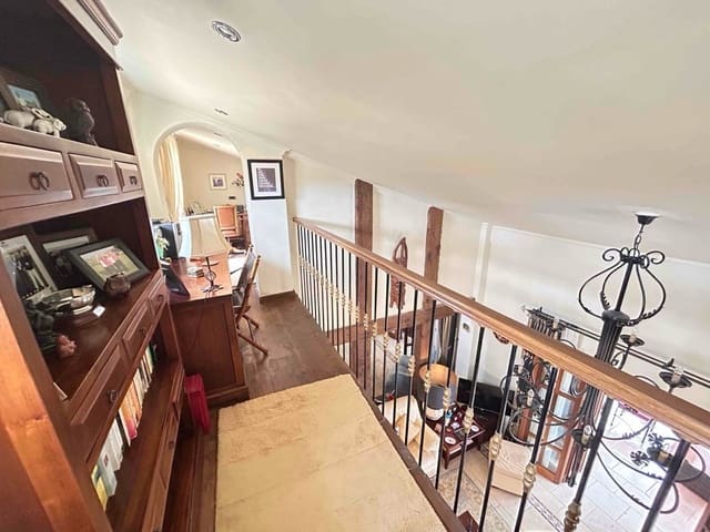 4 camera da letto Villa in vendita in Cuevas del Almanzora con piscina garage - 725.000 € (Rif: 9481670)