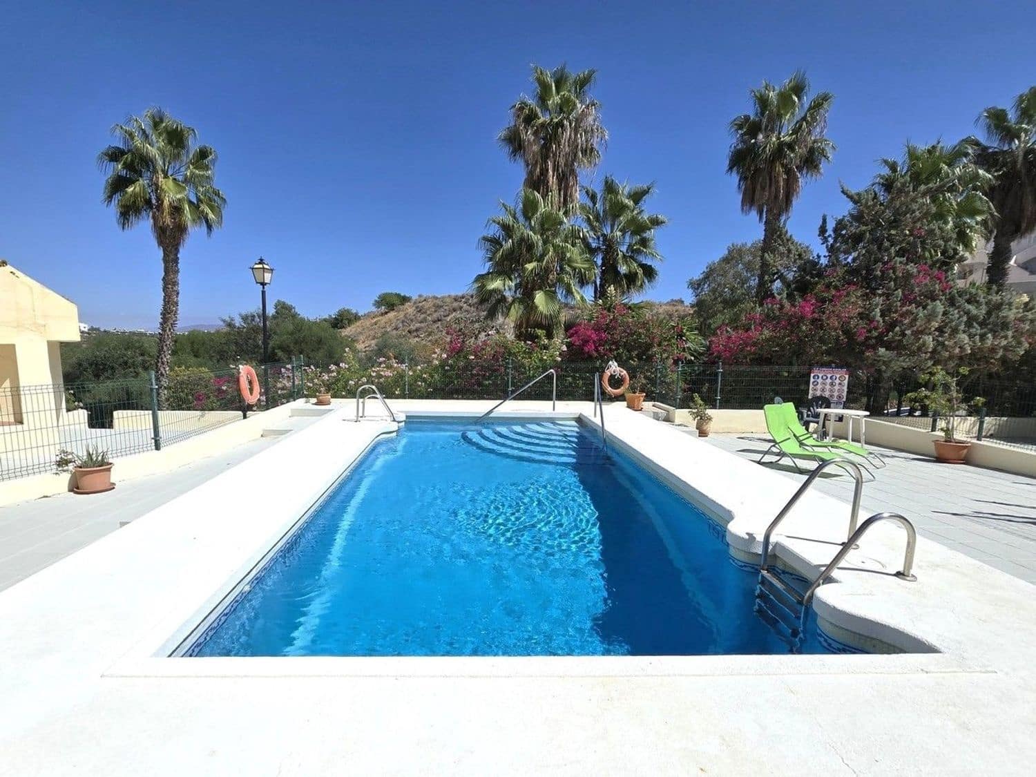 2 bedroom Flat for sale in Mojacar with pool garage - € 162,950 (Ref: 9487947)