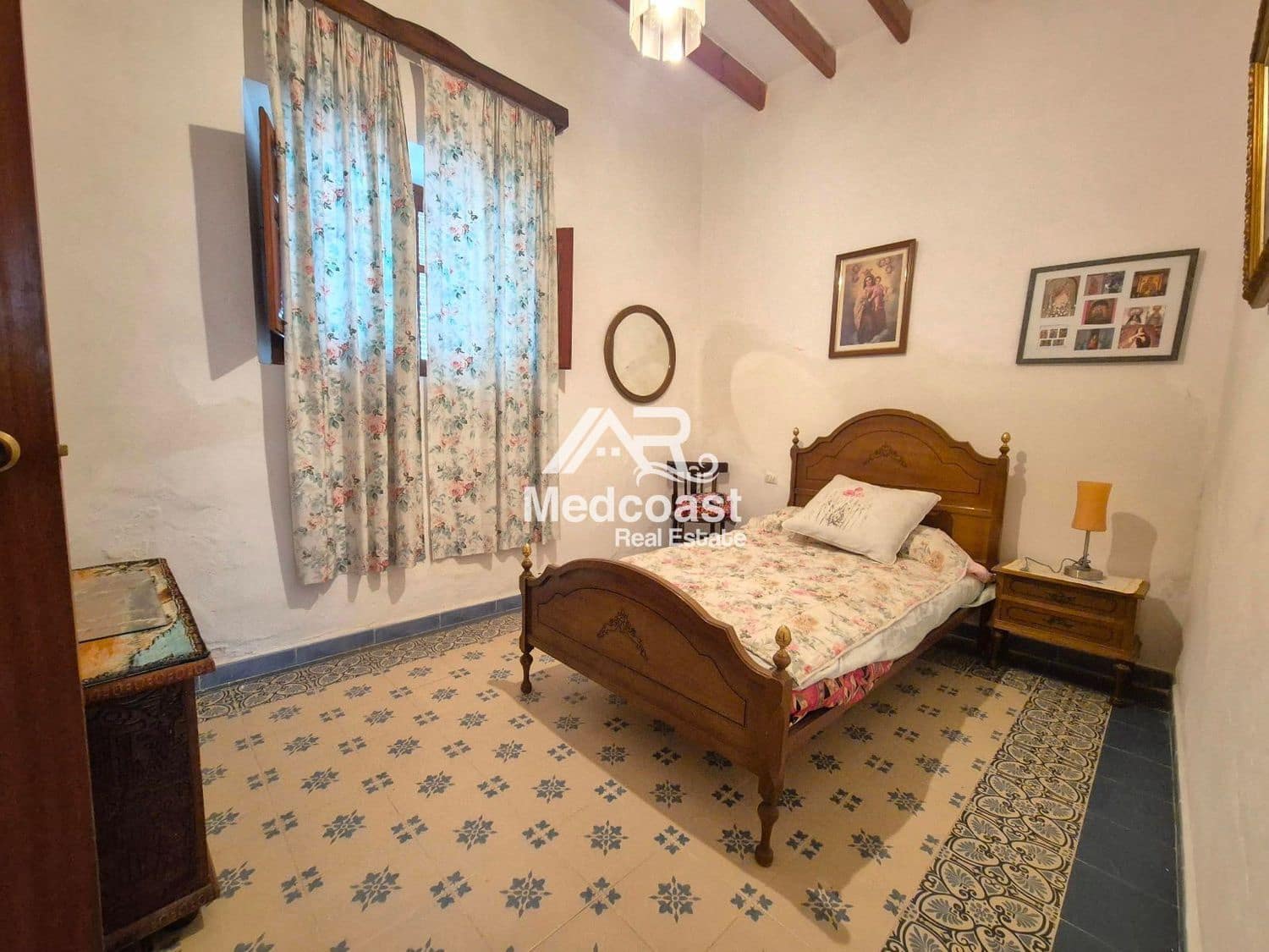 6 soveværelse Villa til salg i Los Gallardos med garage - € 150.000 (Ref: 9489996)