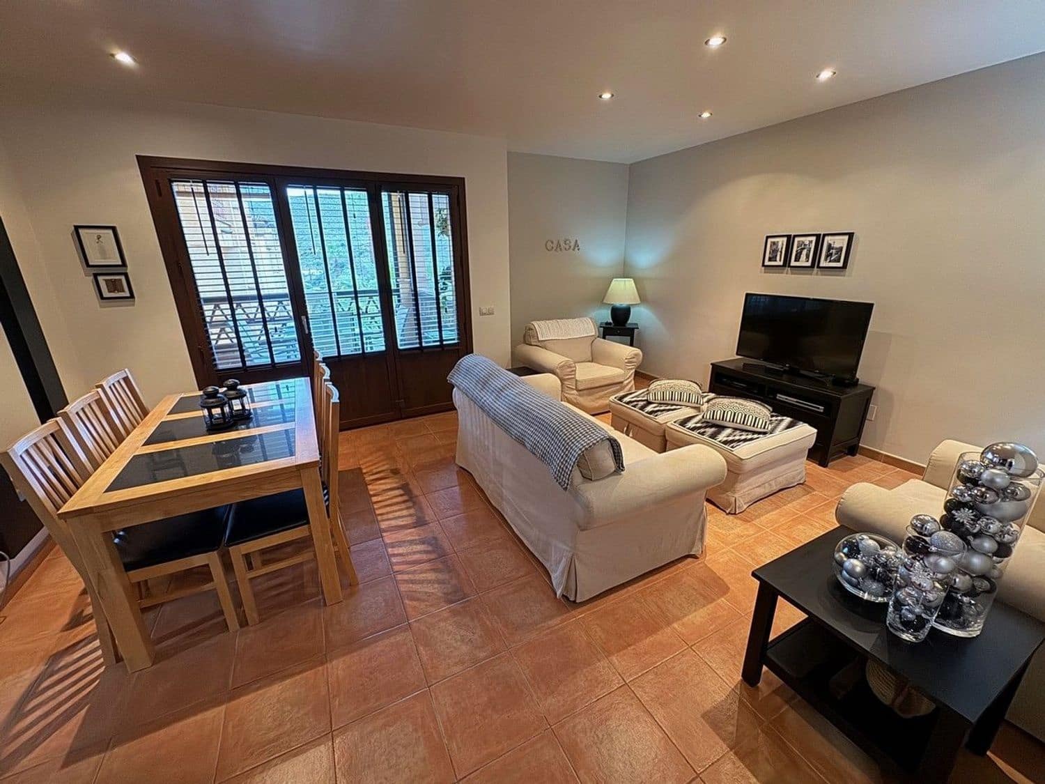 Piso de 2 habitaciones en Vera en venta con piscina garaje - 140.000 € (Ref: 9494117)