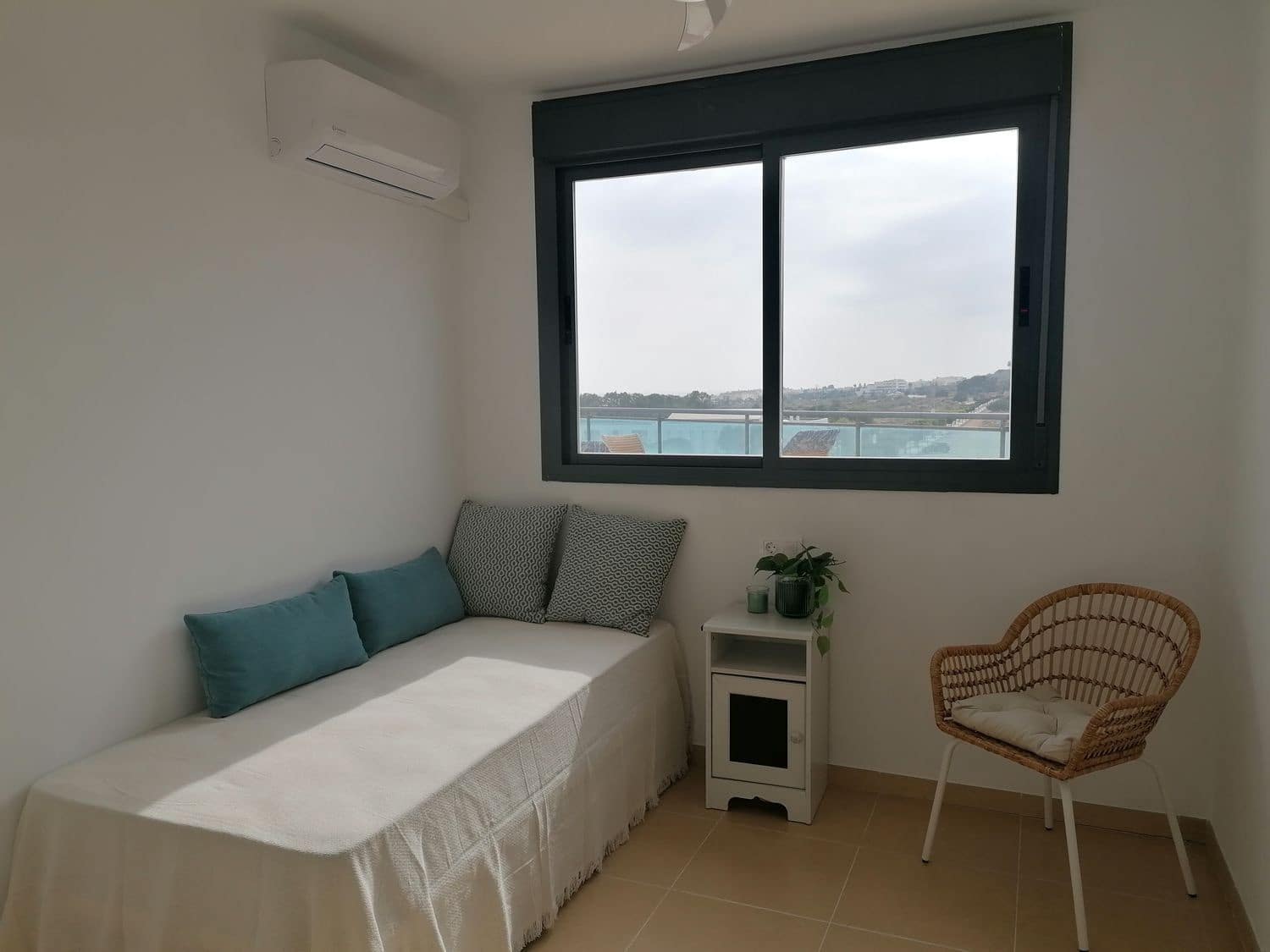 3 bedroom Penthouse for sale in Garrucha with pool garage - € 370,000 (Ref: 9494118)