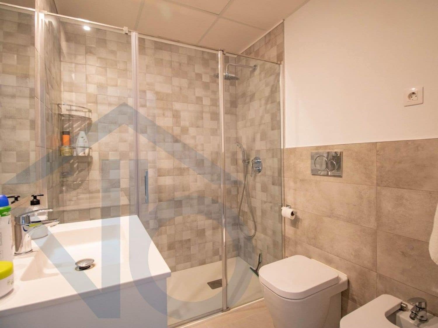 Piso de 2 habitaciones en San Juan de los Terreros en venta con piscina garaje - 490.000 € (Ref: 9496496)