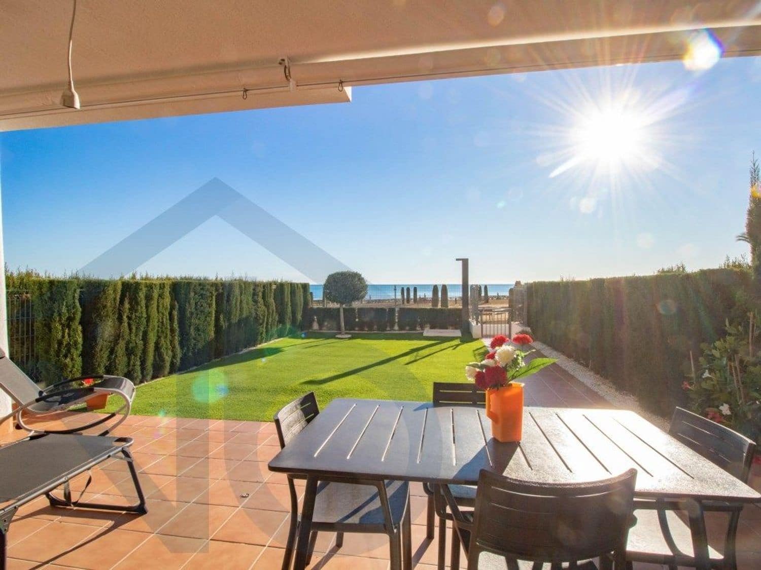 Piso de 2 habitaciones en San Juan de los Terreros en venta con piscina garaje - 490.000 € (Ref: 9496496)