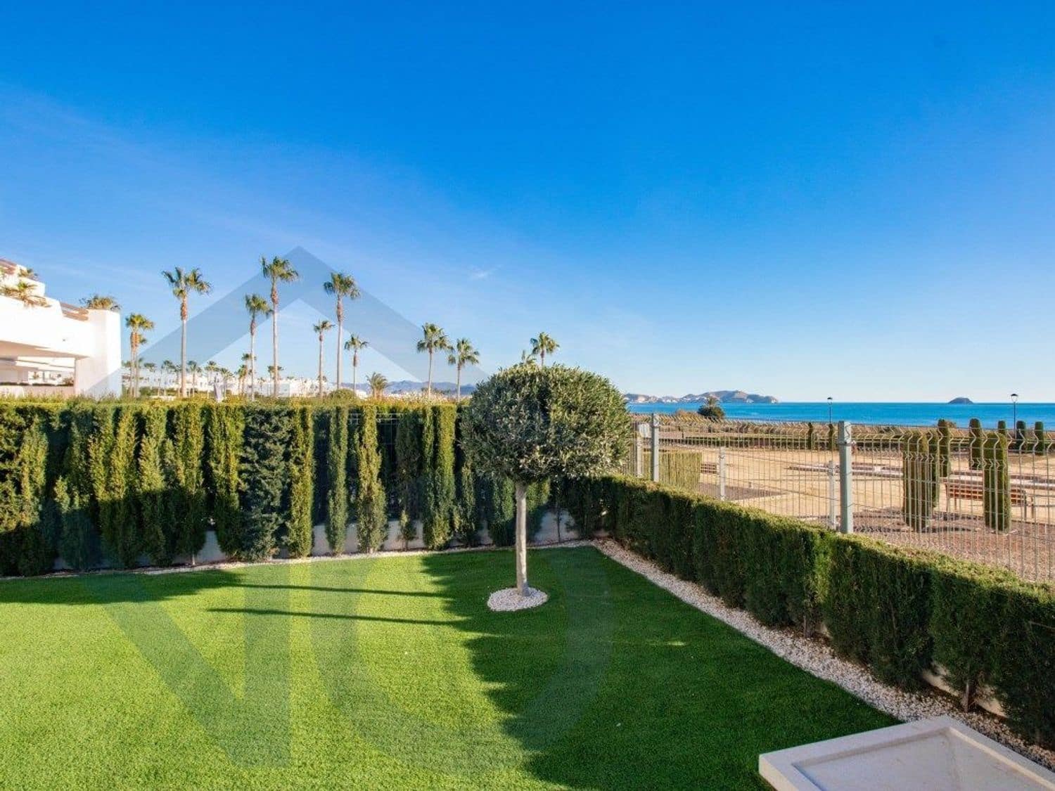 Piso de 2 habitaciones en San Juan de los Terreros en venta con piscina garaje - 490.000 € (Ref: 9496496)