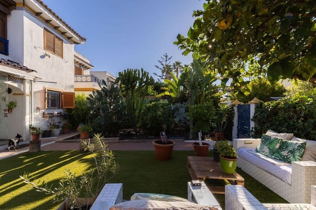 3 sypialnia Willa na sprzedaż w El Playazo, Vera z basenem garażem - 325 000 € (Ref: 9499498)