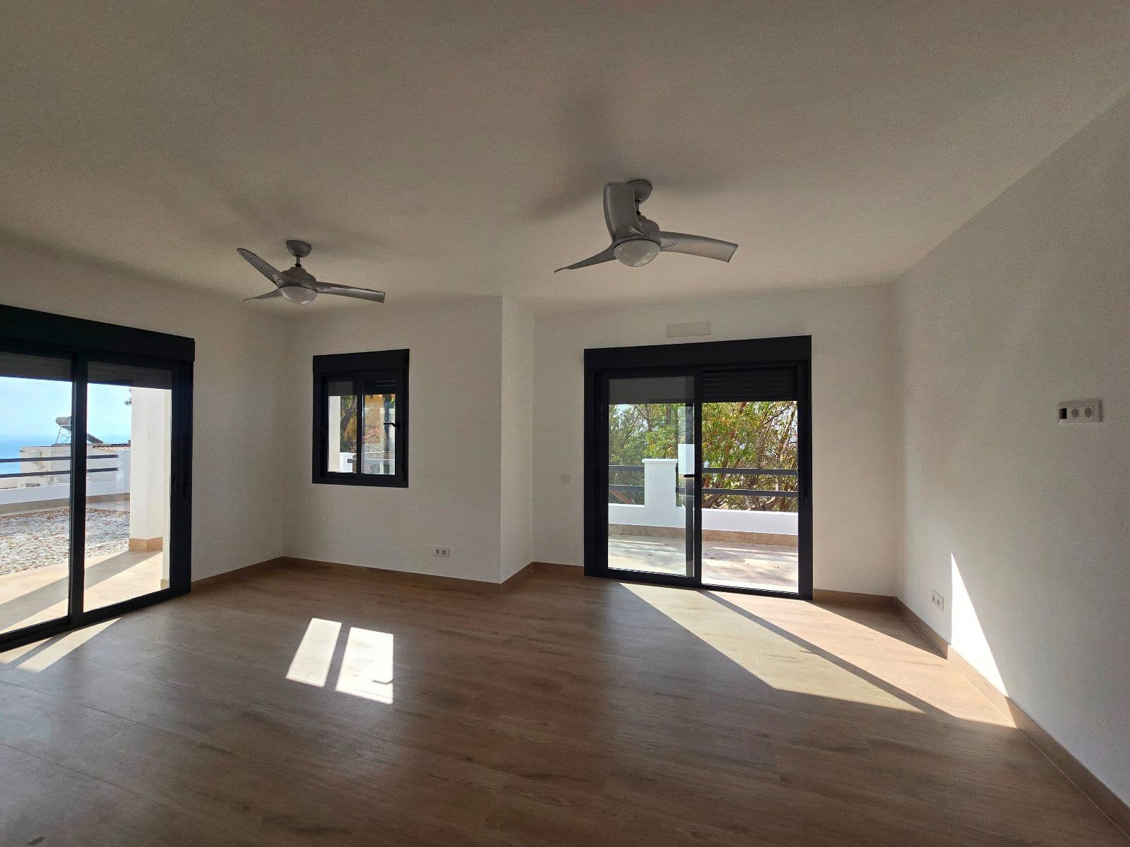 2 bedroom Villa for sale in Mojacar with garage - € 399,000 (Ref: 9503144)