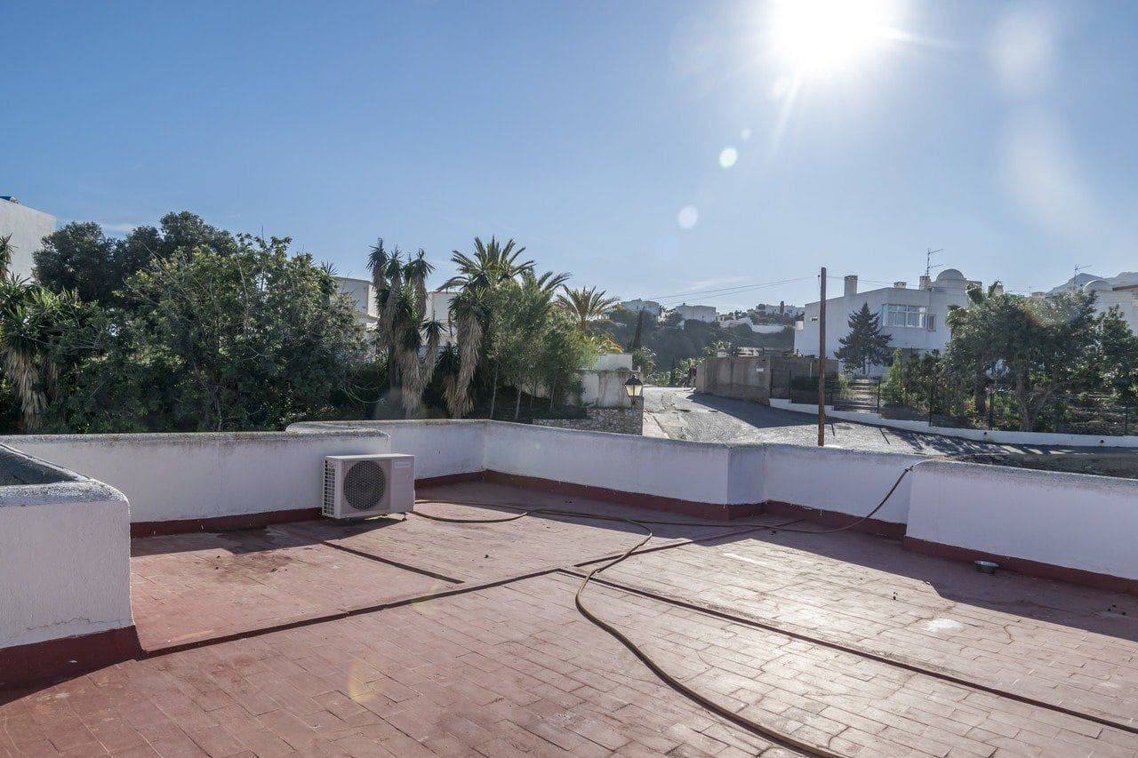 4 bedroom Villa for sale in Mojacar with pool - € 450,000 (Ref: 9503685)