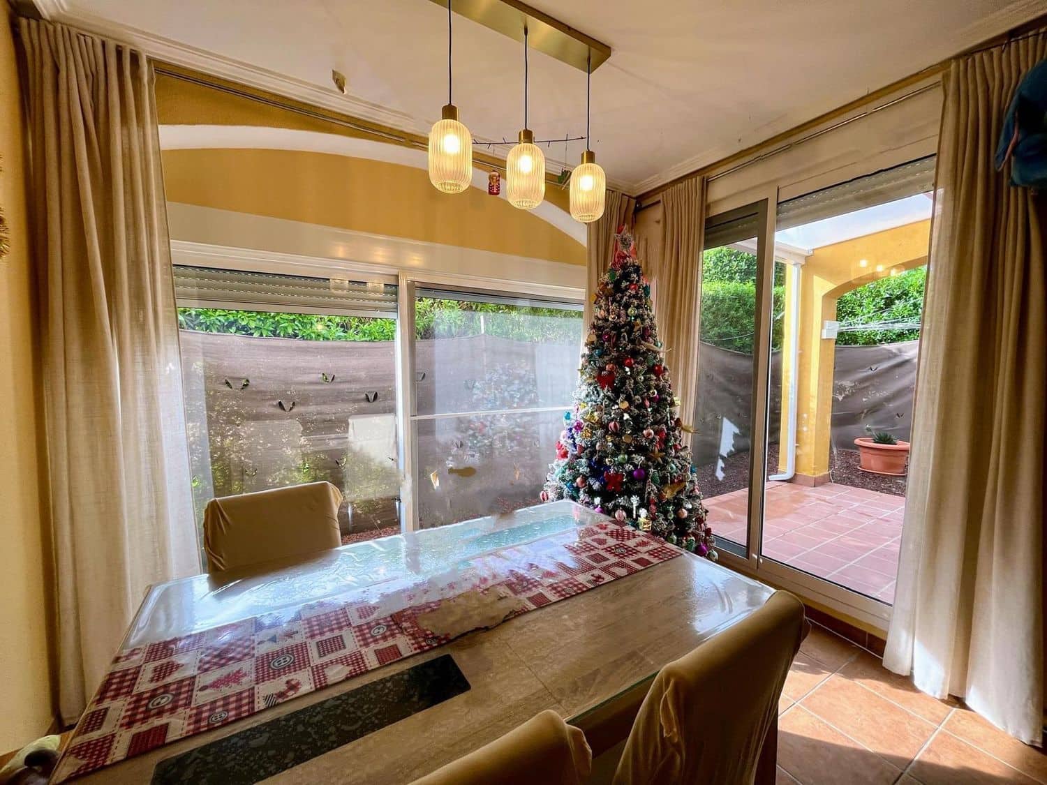 2 makuuhuone Asunto myytävänä paikassa Vera mukana uima-altaan 
autotalli - 195 000 € (Ref: 9503686)